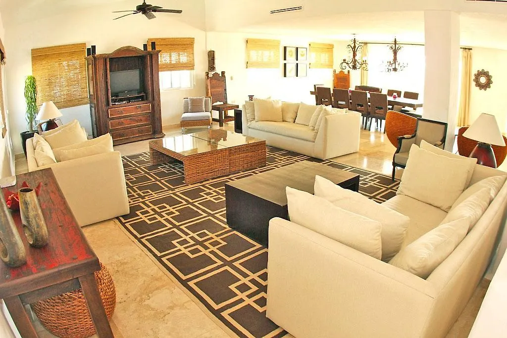 Izcalli Luxury Villa Playa del Carmen México